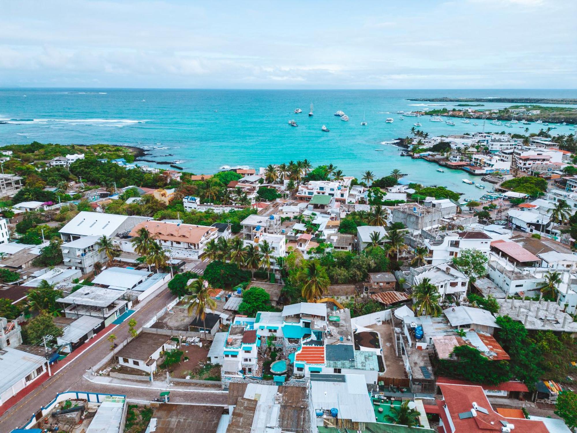 Maidith Galapagos Inn Puerto Ayora  Exteriör bild